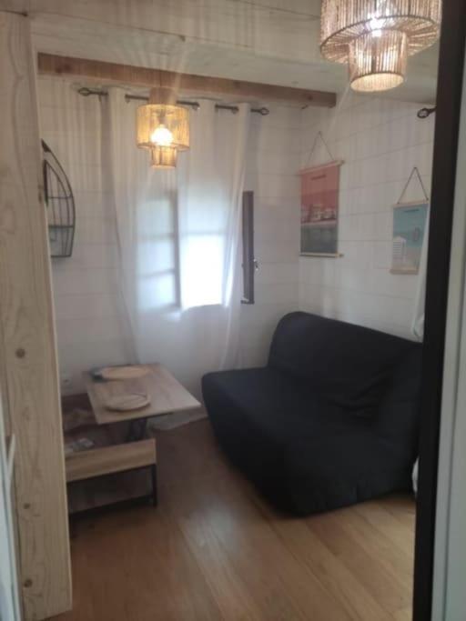 Joli T2 Bas De Chalet Plage De Gruissan Exteriör bild
