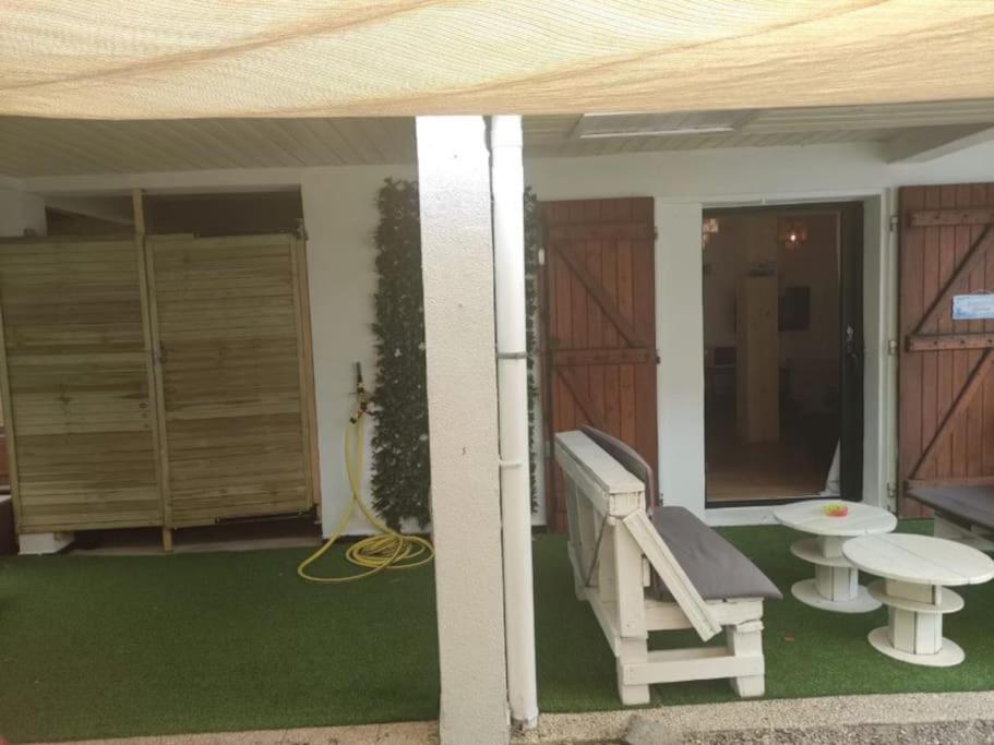 Joli T2 Bas De Chalet Plage De Gruissan Exteriör bild